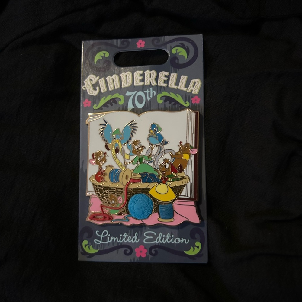 Disney Cinderella 70th Limited Edition Pin - Blue and Gold